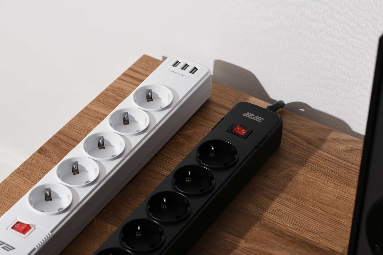 2E Power strip with surge protection, 2m, 5xTypeF, 16A, 3xUSB-A, white - 4