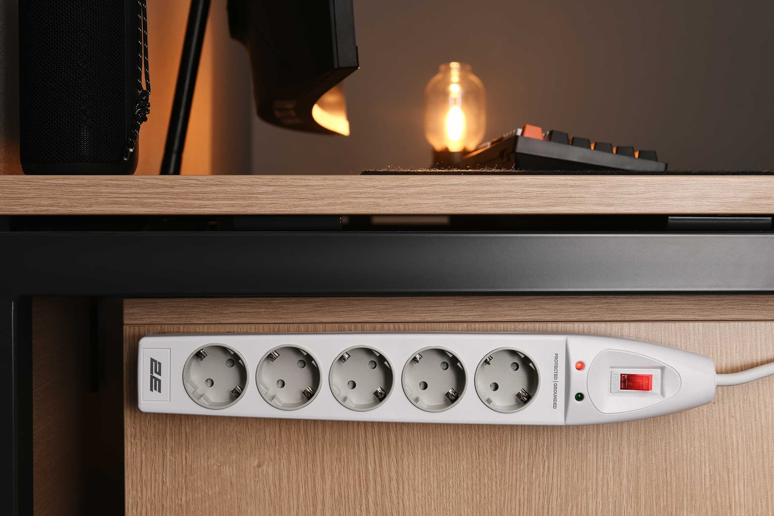 2E Power strip with surge protector 5xType F, 3x1.5mm2, 16A, 2m, white - 2