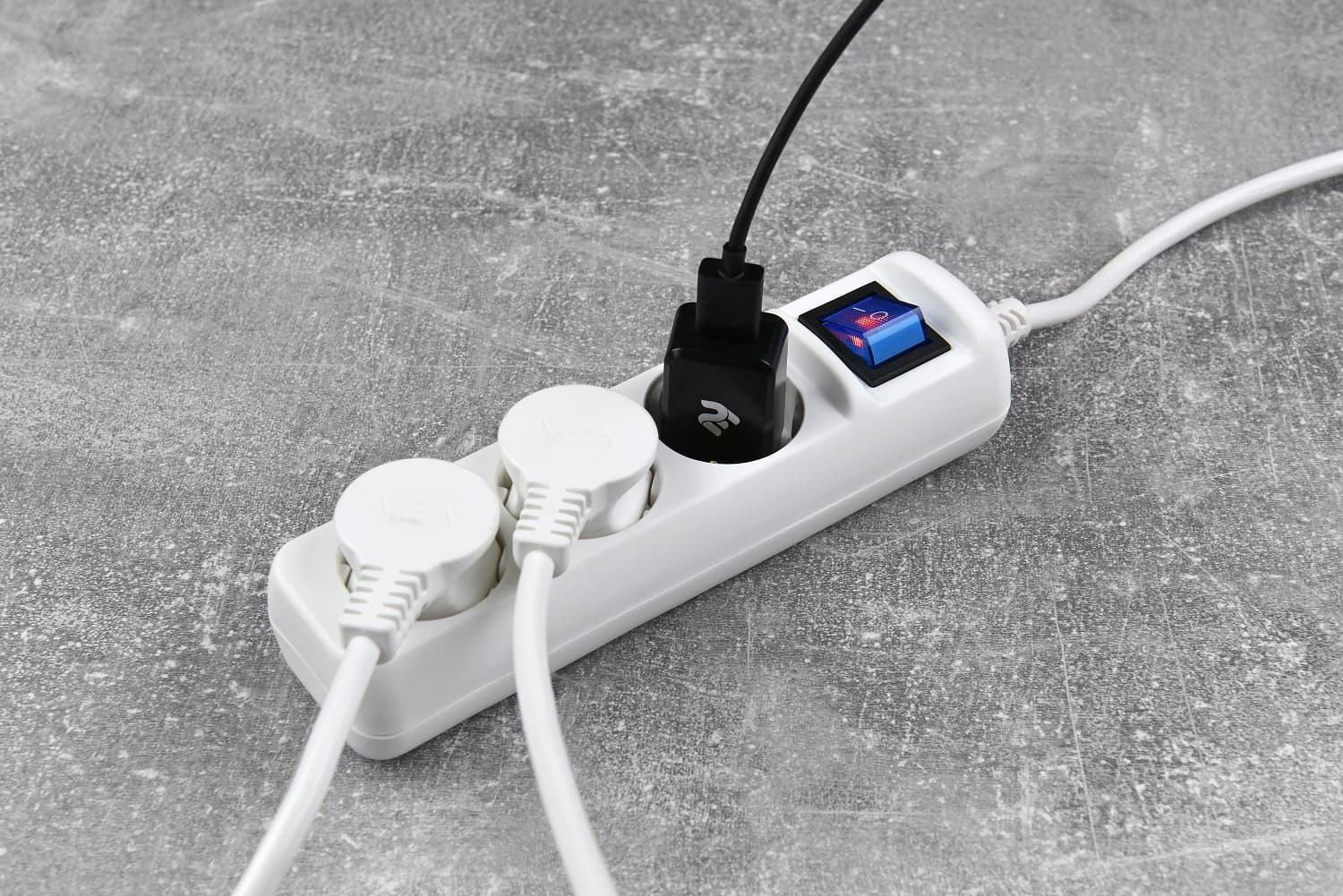 2E Power strip 1.5m, 3xTypeF, 16A, white - 3