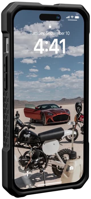 UAG iPhone Dipsy 2022 Monarch Pro Magsafe - Carbon Fiber - 6